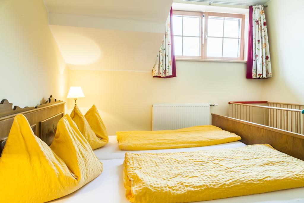 Villa Stiedlbauerhof Seeham Esterno foto